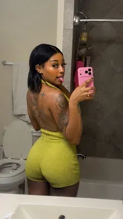 Divinity (@divinitygoddess) OnlyFans profile photo