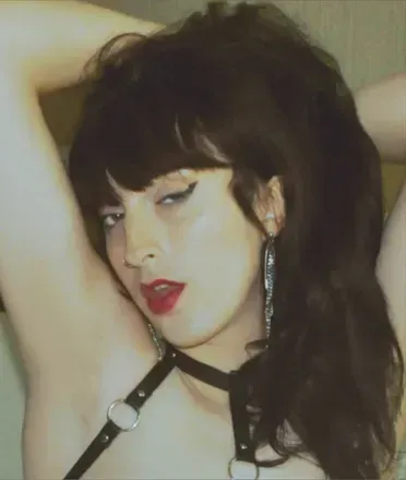 Zuzu Flowers (@diybabe666) OnlyFans profile photo