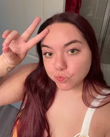 Anna (@earthsignbby) OnlyFans profile photo