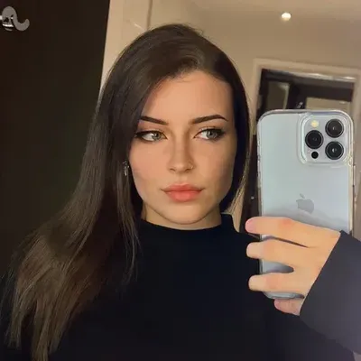 Ehri (@ehriyn) OnlyFans profile photo