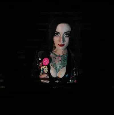 Ella Lugosi (@ellalugosi) OnlyFans profile photo