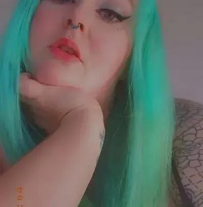 Emerald Violet (@emeraldviolet) OnlyFans profile photo