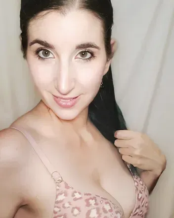Emily Emerald (@emilyuncovered) OnlyFans profile photo