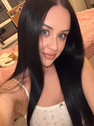 Belissima 3 (@emilywinter) OnlyFans profile photo