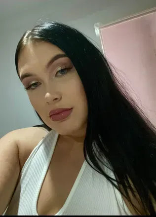 Emily (@emilyy_xxx) OnlyFans profile photo