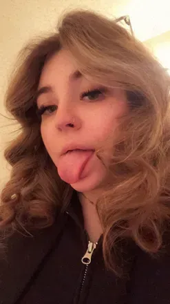 @emmaaaxo OnlyFans profile photo