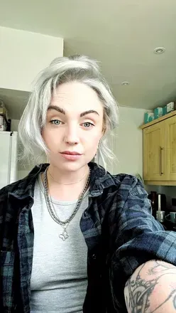 EM (@emz-l) OnlyFans profile photo