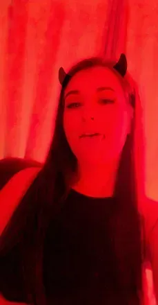 Rosalie (@esaagueraa) OnlyFans profile photo