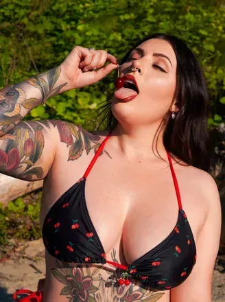 Korin (@essenceofkorin) OnlyFans profile photo