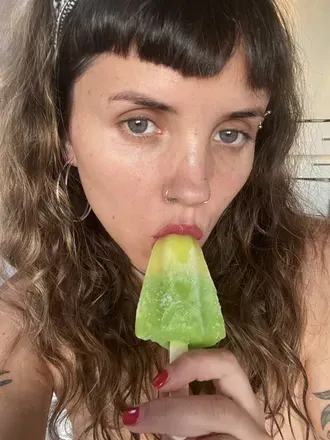 Estimada Vecina (@estimadavecina) OnlyFans profile photo