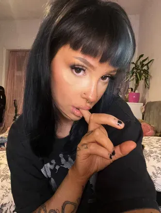 Charlotte (@eternalcharlotte) OnlyFans profile photo