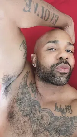 MWH (@free2bme) OnlyFans profile photo