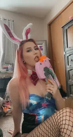Nikki (@frightenedpeach) OnlyFans profile photo