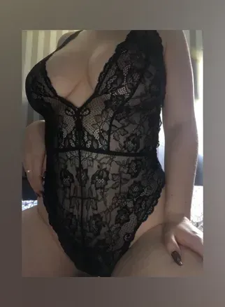 EMMY (@goddessxtrouble) OnlyFans profile photo