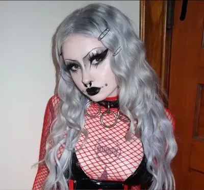 Dahlia puppy (@gothbabybrat) OnlyFans profile photo