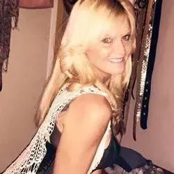 Heather Harlett (@heather-harlett) OnlyFans profile photo