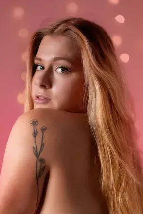 Heather Heaven (@heather.heaven) OnlyFans profile photo