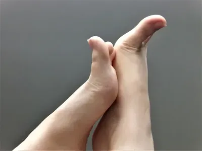 @her-toes OnlyFans profile photo