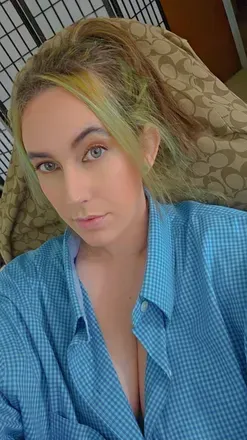 Manipulated by Mia (@herxxxmia) OnlyFans profile photo