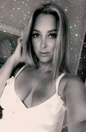 @holliewould OnlyFans profile photo