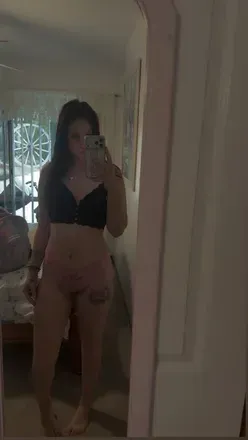 Holzxo (@hollydawes) OnlyFans profile photo