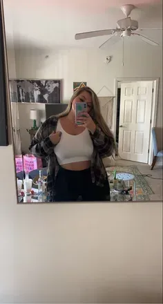 Bailey (@honeybcombs) OnlyFans profile photo