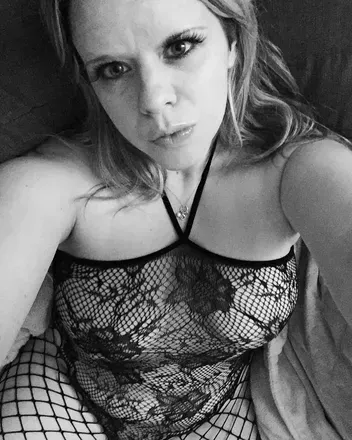 @hornysurreycouple83 OnlyFans profile photo