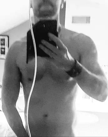 Kriss Chambers (@hotfunmale) OnlyFans profile photo