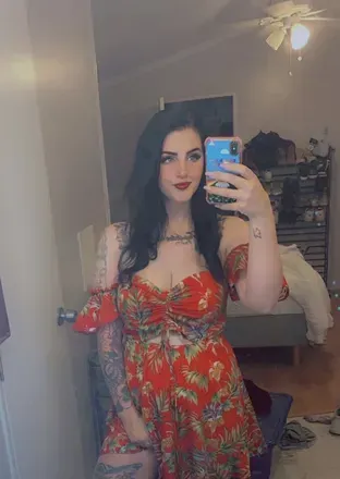 Crystle Hope (@inkandhopefree) OnlyFans profile photo