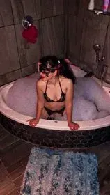 @isatovar OnlyFans profile photo
