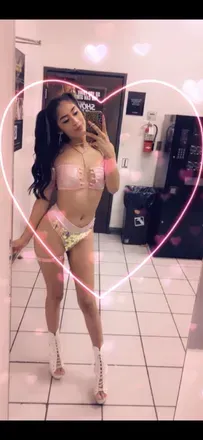 @itsadora OnlyFans profile photo