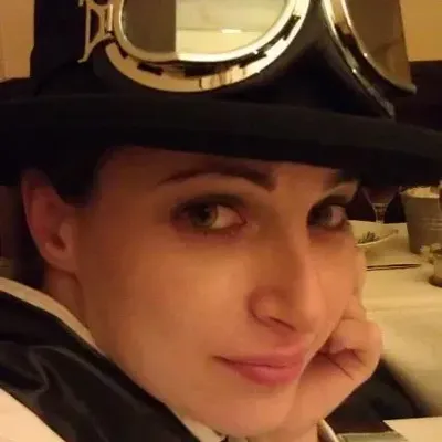 Elenina (@itzuki87) OnlyFans profile photo