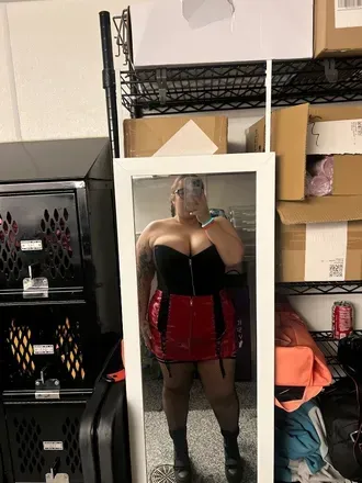 Izzy (@izzygurl) OnlyFans profile photo