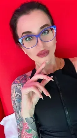 @juliadomaina OnlyFans profile photo
