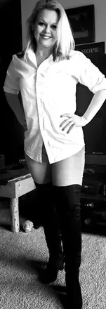 Karen Lynn (@karenlovelylynn) OnlyFans profile photo