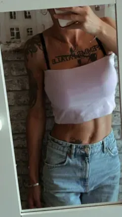 Kat (@katsummers) OnlyFans profile photo