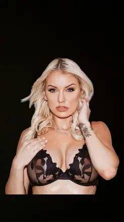 Kenzie Taylor (@kenzietaylor) OnlyFans profile photo