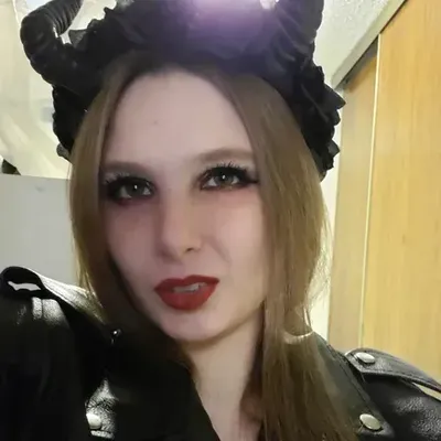 Krystal (@kvanda) OnlyFans profile photo