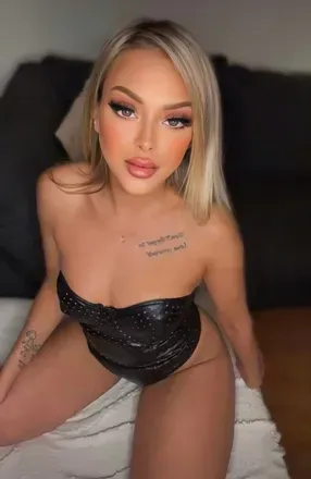 Lacey Wood (@laceywood) OnlyFans profile photo