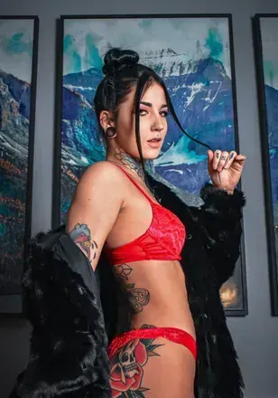 @laurebee OnlyFans profile photo