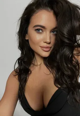 Lena Snow (@lenasnow) OnlyFans profile photo