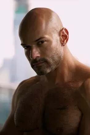 Leo V Miami (@leovmiami) OnlyFans profile photo