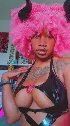 @lewdbabe OnlyFans profile photo