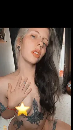 Tiffany (@lil.fruit.bat) OnlyFans profile photo