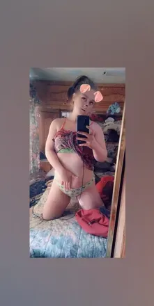 Lilly (@lillybear2169) OnlyFans profile photo