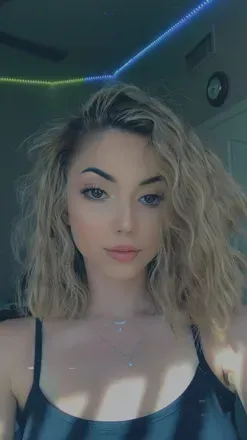 Lilmiss (@lilmiss198) OnlyFans profile photo