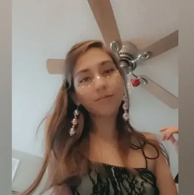 Dahlia (@lilmissdahlia) OnlyFans profile photo