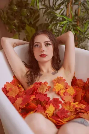 Lily Moonflower (@lilyxmoonflower) OnlyFans profile photo