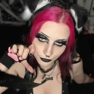 @lindsxyz OnlyFans profile photo