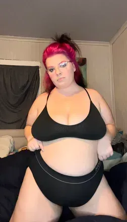 Scream queen (@littlemissghostface) OnlyFans profile photo